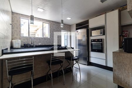 Apartamento à venda com 115m², 3 quartos e 1 vaga Apartamento à venda com 115m², 3 quartos e 1 vagaCozinha