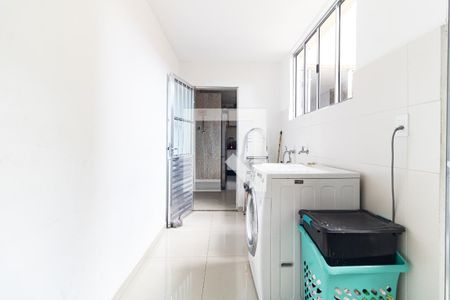 Apartamento à venda com 115m², 3 quartos e 1 vaga Apartamento à venda com 115m², 3 quartos e 1 vagaLavanderia