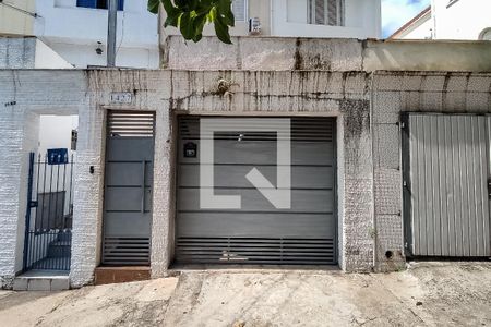 Apartamento à venda com 115m², 3 quartos e 1 vaga Apartamento à venda com 115m², 3 quartos e 1 vagaFachada