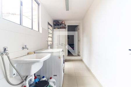 Apartamento à venda com 115m², 3 quartos e 1 vaga Apartamento à venda com 115m², 3 quartos e 1 vagaLavanderia