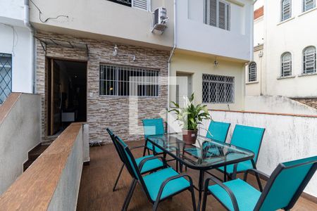 Apartamento à venda com 115m², 3 quartos e 1 vaga Apartamento à venda com 115m², 3 quartos e 1 vagaVaranda