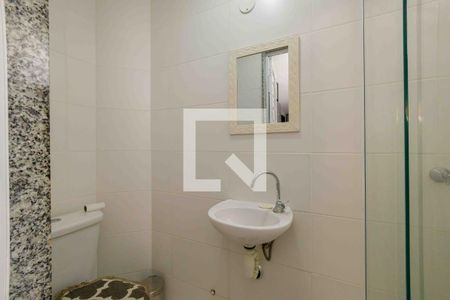 Casa de condomínio à venda com 210m², 4 quartos e 2 vagas Casa de condomínio à venda com 210m², 4 quartos e 2 vagasBanheiro Social