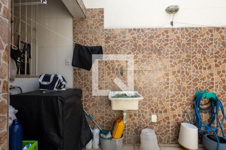 Casa de condomínio à venda com 200m², 4 quartos e sem vaga Casa de condomínio à venda com 200m², 4 quartos e sem vagaÁrea de Serviço 2 2° Andar