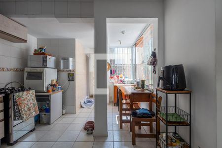 Casa de condomínio à venda com 200m², 4 quartos e sem vaga Casa de condomínio à venda com 200m², 4 quartos e sem vagaCozinha 2 2° Andar