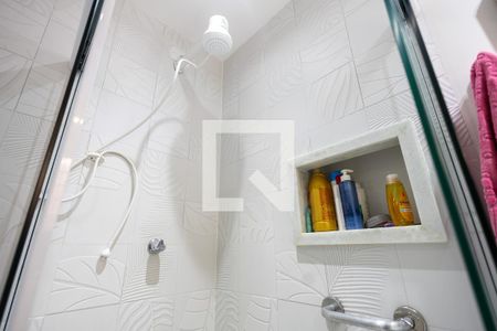 Casa de condomínio à venda com 200m², 4 quartos e sem vaga Casa de condomínio à venda com 200m², 4 quartos e sem vagaBanheiro