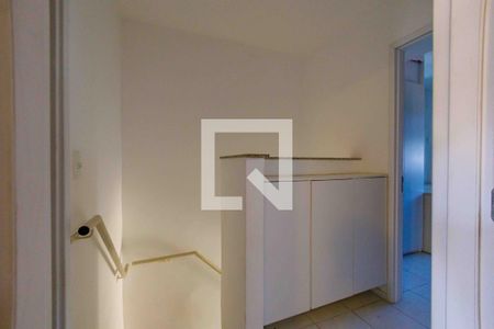 Hall de casa de condomínio para alugar com 3 quartos, 80m² em Vargem Pequena, Rio de Janeiro