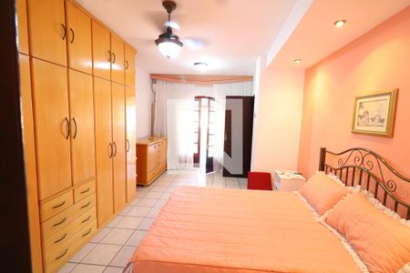 Casa à venda com 280m², 4 quartos e 1 vagaSuíte