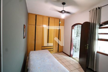 Casa à venda com 280m², 4 quartos e 1 vagaQuarto 1