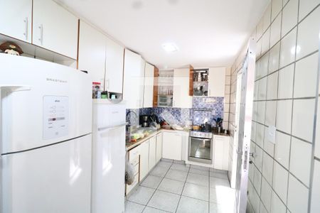 Casa à venda com 280m², 4 quartos e 1 vagaCozinha