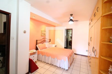 Casa à venda com 280m², 4 quartos e 1 vagaSuíte