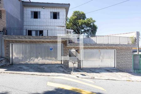 Casa à venda com 154m², 2 quartos e 4 vagasFachada