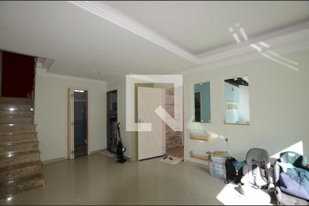 Sala de casa para alugar com 2 quartos, 100m² em Vila Valqueire, Rio de Janeiro