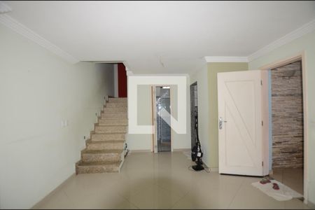 Sala de casa para alugar com 2 quartos, 100m² em Vila Valqueire, Rio de Janeiro