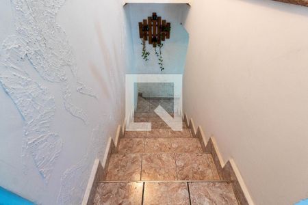 Casa à venda com 126m², 3 quartos e 4 vagas Casa à venda com 126m², 3 quartos e 4 vagasEscada