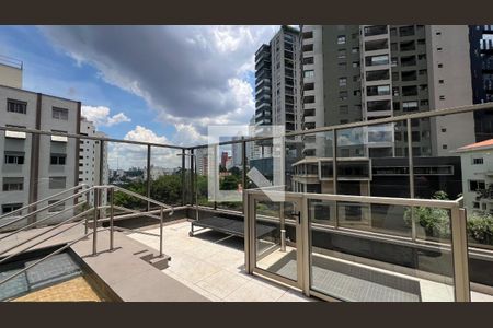 Studio à venda com 26m², 1 quarto e sem vaga Studio à venda com 26m², 1 quarto e sem vagaPiscina