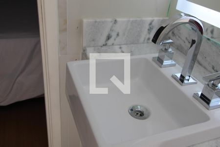 Casa à venda com 123m², 3 quartos e 2 vagasPia banheiro da suíte