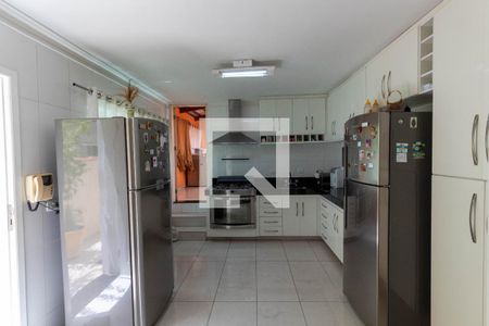 Casa à venda com 300m², 3 quartos e 2 vagas Casa à venda com 300m², 3 quartos e 2 vagasCozinha