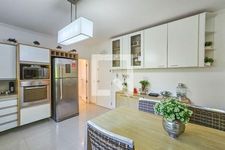 Apartamento para alugar com 176m², 3 quartos e 2 vagas Apartamento para alugar com 176m², 3 quartos e 2 vagasCozinha