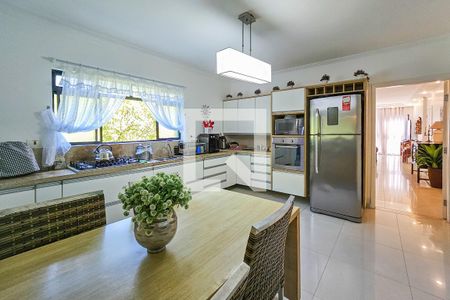 Apartamento para alugar com 176m², 3 quartos e 2 vagas Apartamento para alugar com 176m², 3 quartos e 2 vagasCozinha