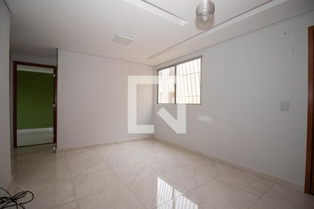 Sala de apartamento para alugar com 2 quartos, 50m² em Riacho Fundo Ii Qn 21 Conj 2, Brasília
