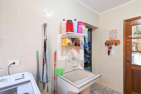 Casa à venda com 447m², 4 quartos e 2 vagas Casa à venda com 447m², 4 quartos e 2 vagasÁrea de serviço