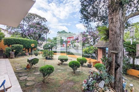 Casa à venda com 447m², 4 quartos e 2 vagas Casa à venda com 447m², 4 quartos e 2 vagasJardim