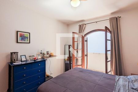 Casa à venda com 447m², 4 quartos e 2 vagas Casa à venda com 447m², 4 quartos e 2 vagasQuarto 3