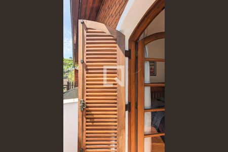 Casa à venda com 447m², 4 quartos e 2 vagas Casa à venda com 447m², 4 quartos e 2 vagasVaranda do quarto 3