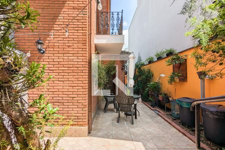 Casa à venda com 447m², 4 quartos e 2 vagas Casa à venda com 447m², 4 quartos e 2 vagasChurrasqueira