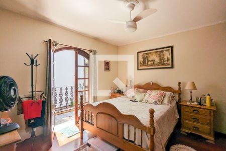 Casa à venda com 447m², 4 quartos e 2 vagas Casa à venda com 447m², 4 quartos e 2 vagasQuarto da suíte