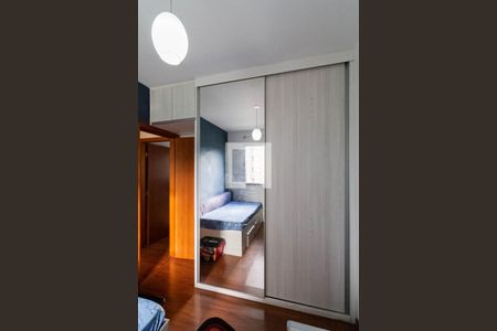 Apartamento à venda com 100m², 3 quartos e 2 vagasQuarto 2