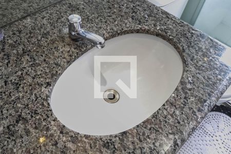 Apartamento à venda com 100m², 3 quartos e 2 vagasBanheiro da suíte 