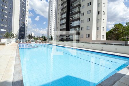 Apartamento à venda com 100m², 3 quartos e 2 vagasÁrea comum - Piscina