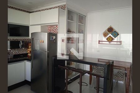 Casa à venda com 3 quartos, 241m² em Jardim Sao Jose (Zona Norte), São Paulo