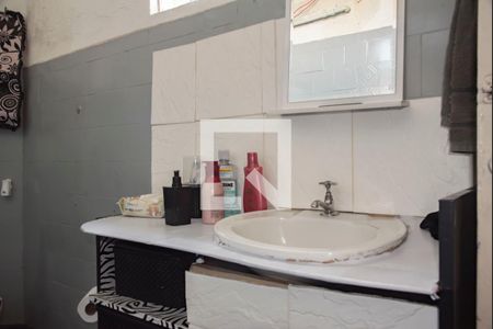 Casa de condomínio à venda com 200m², 3 quartos e 2 vagasCasa 3 - Banheiro