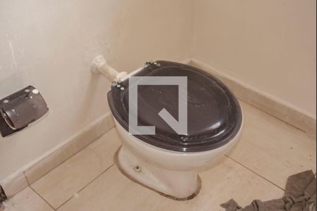 Casa de condomínio à venda com 200m², 3 quartos e 2 vagasCasa 1 - Banheiro