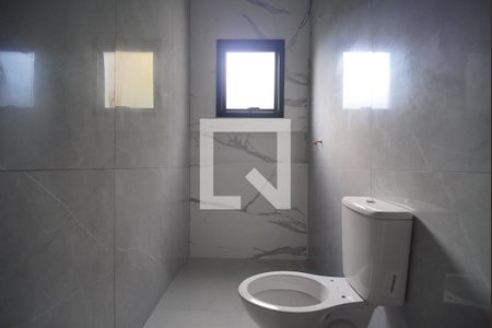 Casa à venda com 104m², 2 quartos e 1 vaga Casa à venda com 104m², 2 quartos e 1 vagaBanheiro da Suíte