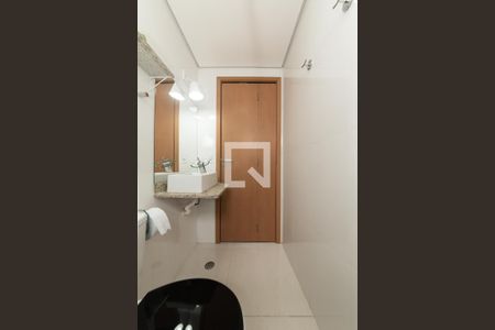 Apartamento à venda com 57m², 2 quartos e 1 vaga Apartamento à venda com 57m², 2 quartos e 1 vagaBanheiro Social