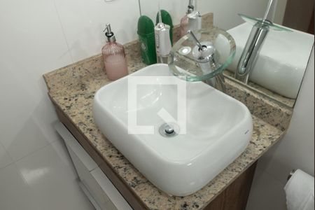 Apartamento à venda com 57m², 2 quartos e 1 vaga Apartamento à venda com 57m², 2 quartos e 1 vagaBanheiro da Suíte