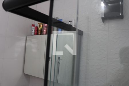 Casa à venda com 112m², 2 quartos e 2 vagasBanheiro 1