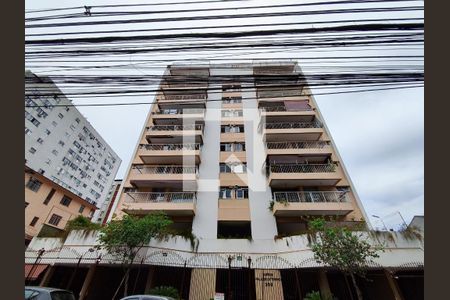 Apartamento à venda com 230m², 4 quartos e 2 vagas Apartamento à venda com 230m², 4 quartos e 2 vagasFachada