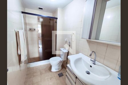 Apartamento à venda com 230m², 4 quartos e 2 vagas Apartamento à venda com 230m², 4 quartos e 2 vagasBanheiro Social