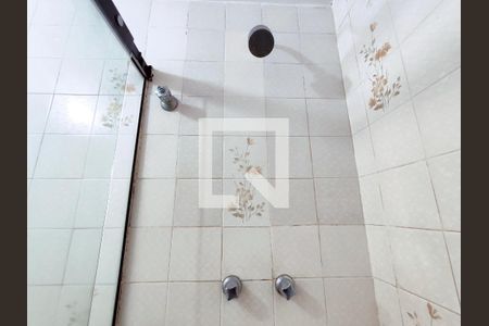 Apartamento à venda com 230m², 4 quartos e 2 vagas Apartamento à venda com 230m², 4 quartos e 2 vagasBanheiro da Suíte