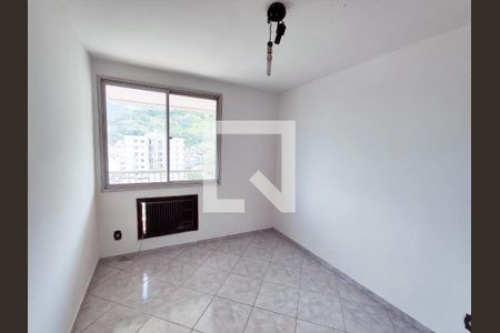 Apartamento à venda com 230m², 4 quartos e 2 vagas Apartamento à venda com 230m², 4 quartos e 2 vagasQuarto 2
