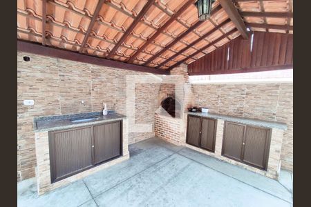 Apartamento à venda com 230m², 4 quartos e 2 vagas Apartamento à venda com 230m², 4 quartos e 2 vagasÁrea comum - Churrasqueira