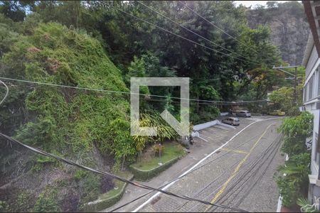 Casa à venda com 242m², 3 quartos e 3 vagas Casa à venda com 242m², 3 quartos e 3 vagasVista da Suíte