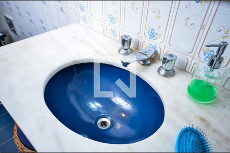 Casa à venda com 242m², 3 quartos e 3 vagas Casa à venda com 242m², 3 quartos e 3 vagasBanheiro Social