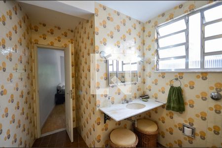 Casa à venda com 242m², 3 quartos e 3 vagas Casa à venda com 242m², 3 quartos e 3 vagasBanheiro da Suíte