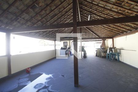 Casa à venda com 90m², 3 quartos e sem vaga Casa à venda com 90m², 3 quartos e sem vagaTerraço