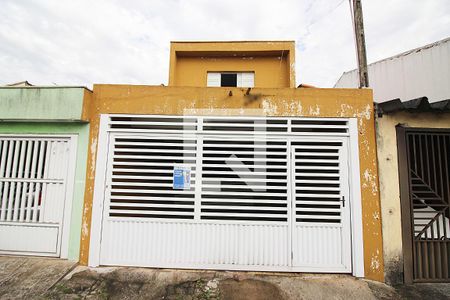 Casa à venda com 169m², 3 quartos e 2 vagasFachada 